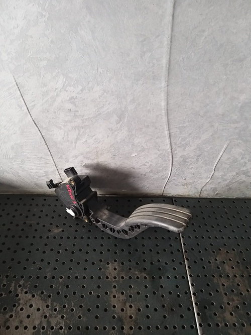 Pedala acceleratie 1.5 dci renault scenic 3 180020024r