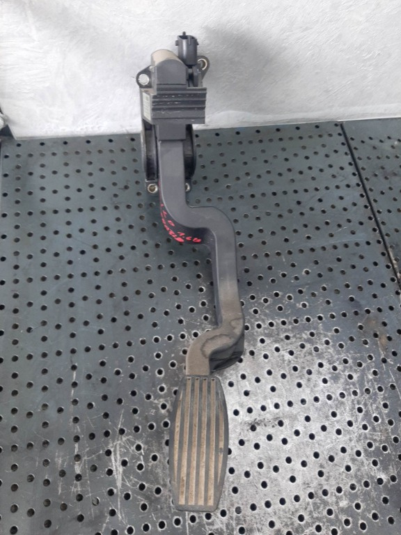 Pedala acceleratie 1.6 b fiat stilo 192 0280752227