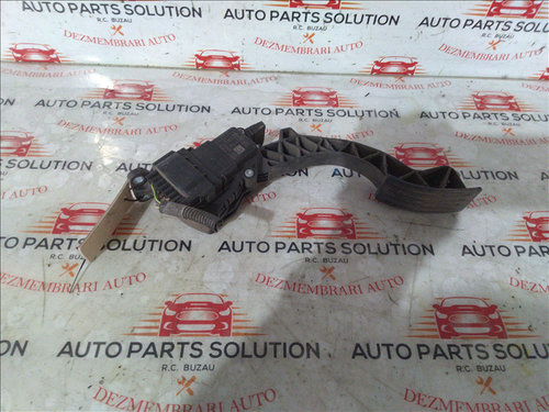Pedala acceleratie 1.6 d VOLVO V 50 an fabr. 2007
