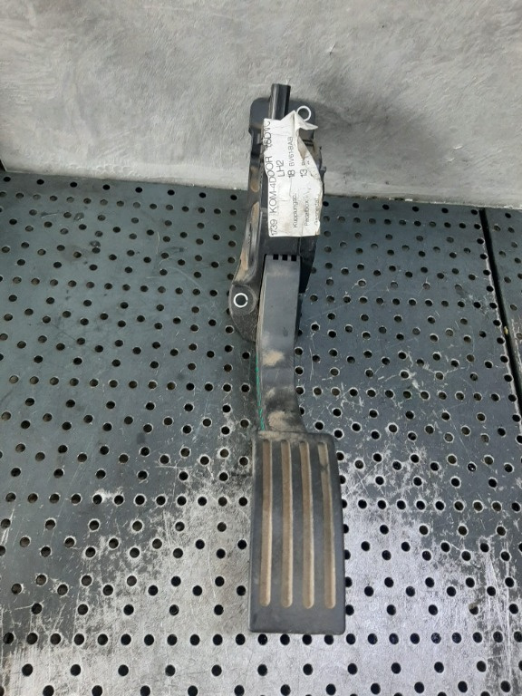 Pedala acceleratie 1.6 tdci ford focus 3 bv61-9f836-ab