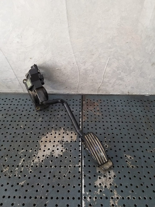 Pedala acceleratie 1.9 jtd alfa romeo 156 932 0280752231 46803400