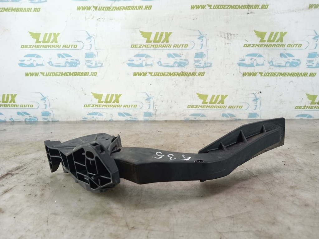 Pedala acceleratie 13253781 Opel Zafira C [2012 - 2016] 1.6 cdti B16DTH