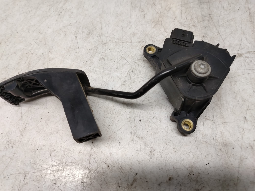Pedala acceleratie 18002jg40b Nissan X-Trail T31 [2007 - 2011]