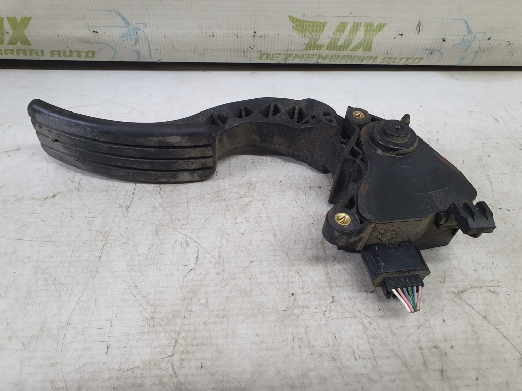 Pedala acceleratie 180100020r Renault Megane 3 [2008 - 2014]