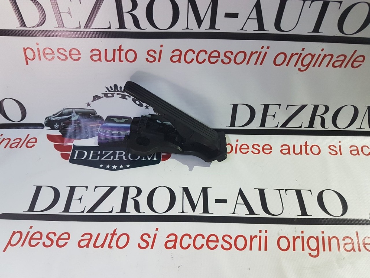 Pedala acceleratie 1k1721503p vw caddy III 1.9 tdi