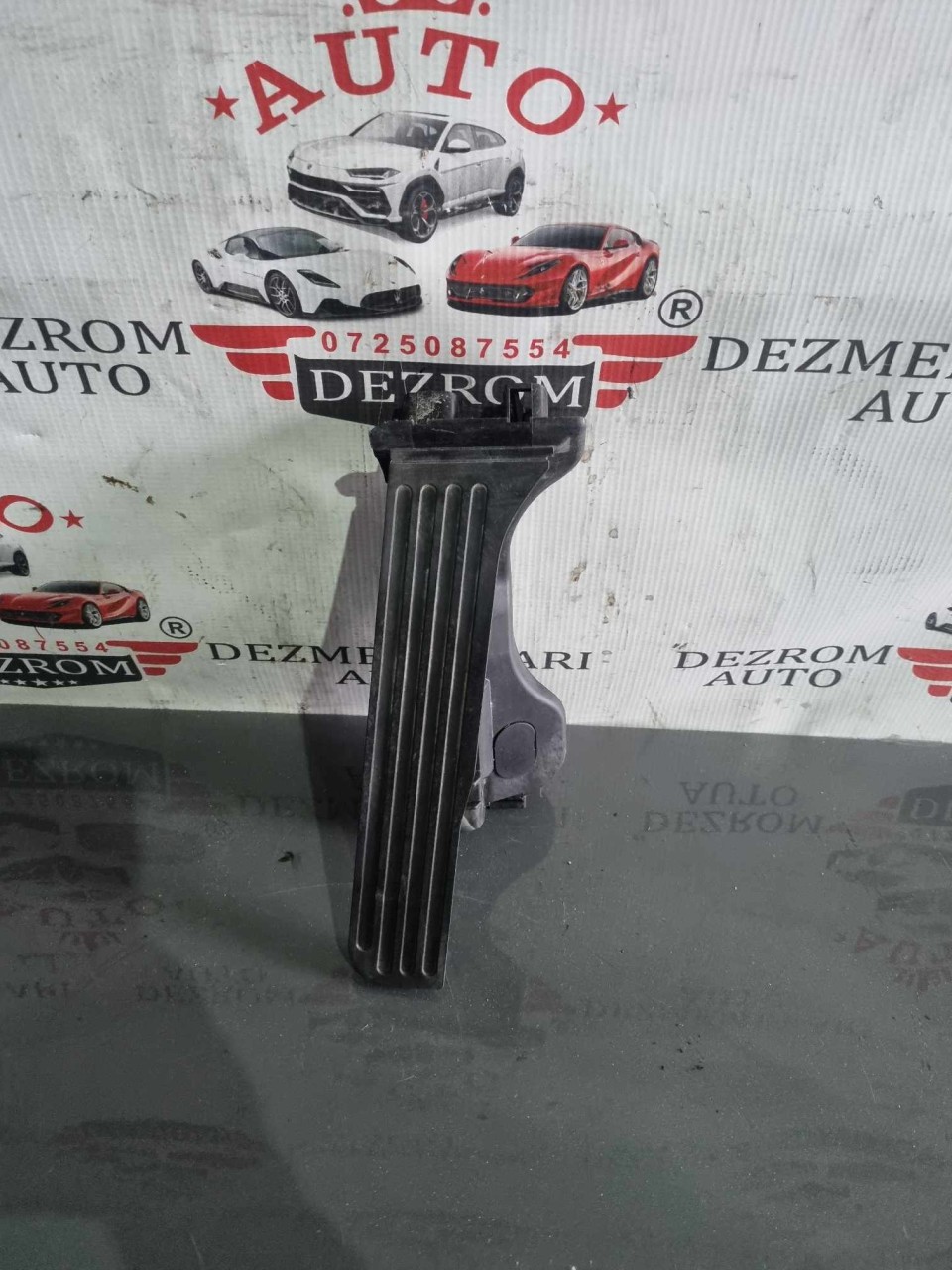 Pedala acceleratie 1K1723503AR VW Jetta Mk6