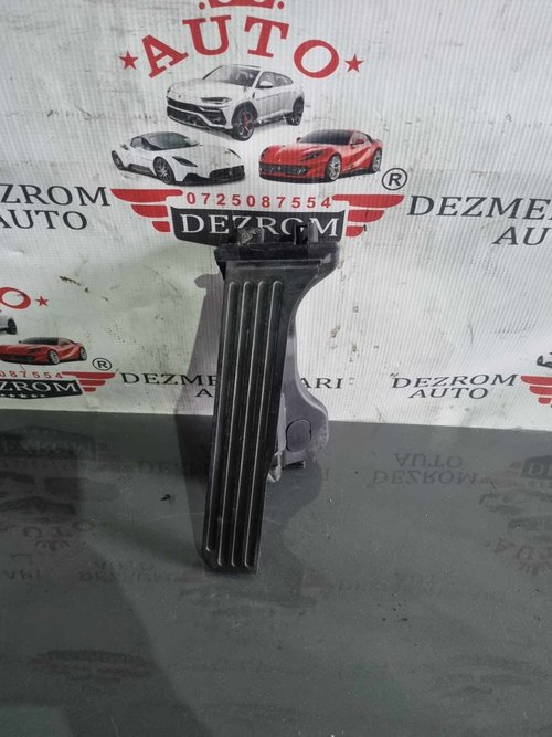 Pedala acceleratie 1K1723503AR VW Passat B7 Sedan
