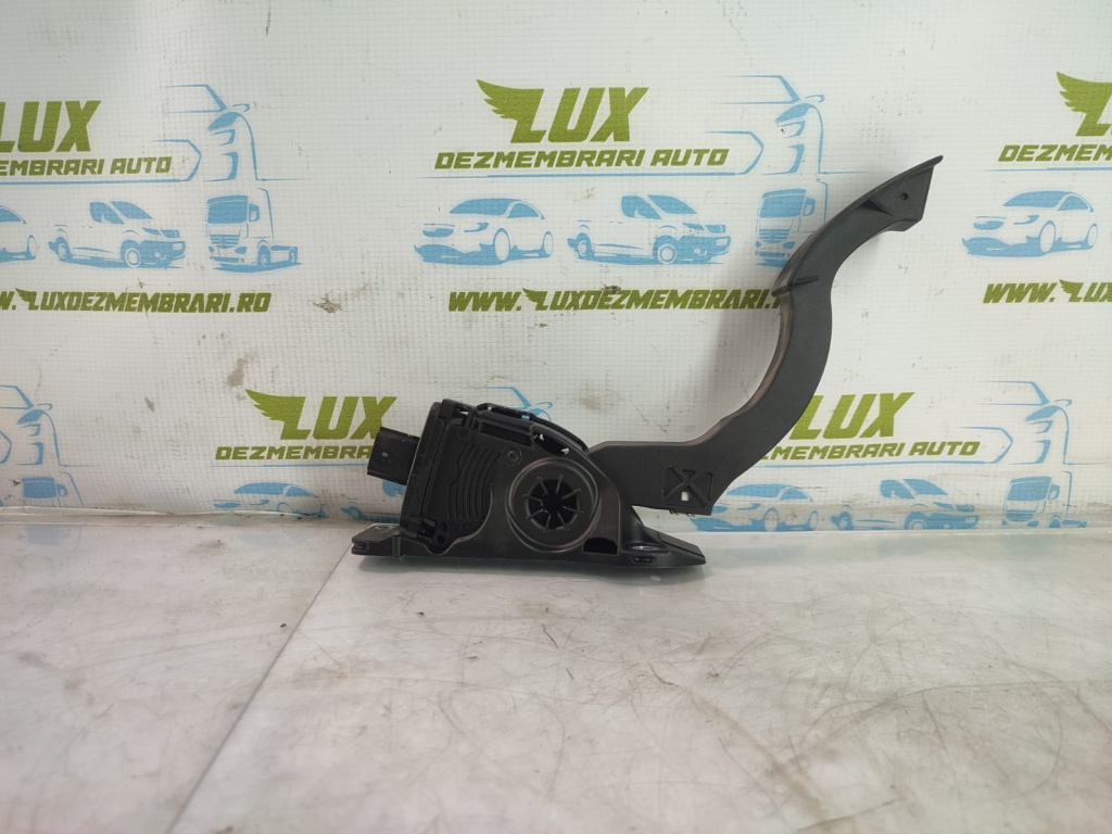 Pedala acceleratie 31280597 Volvo V40 2 [facelift] [2016 - 2020] 2.0 d2 D4204T8