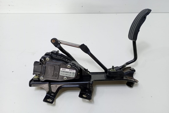 Pedala acceleratie 820008477 Opel Vivaro