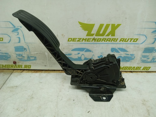 Pedala acceleratie 8200386506b Dacia Logan [facelift] [2007 - 2012]