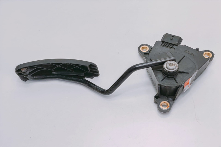 Pedala acceleratie 8200436878 Renault Kangoo 2 [facelift] [2013 - 2020]