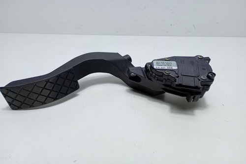 Pedala acceleratie 8D1721523F Volkswagen VW Passat B5.5 [facelift] [2000 - 2005]