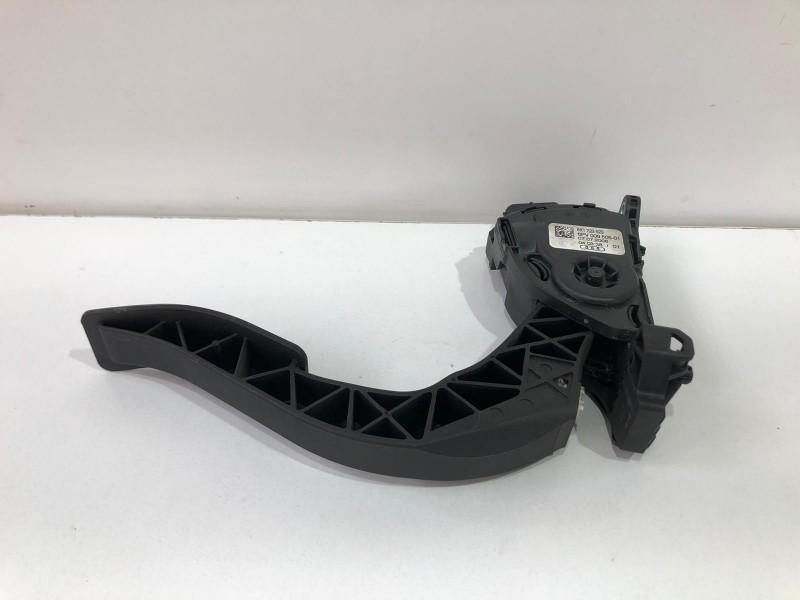 Pedala acceleratie 8K1723523a Audi A6 4G/C7 [2010 - 2014]