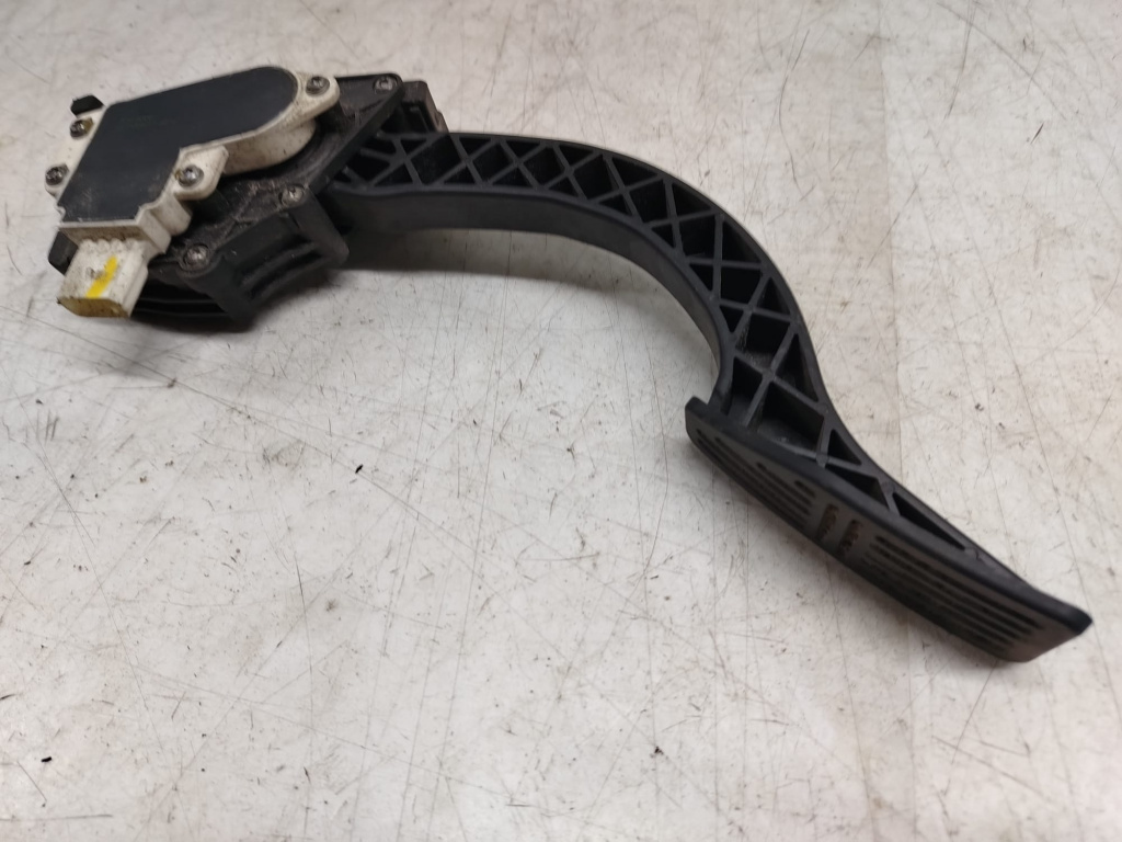 Pedala acceleratie 95212071 Chevrolet Spark M300 [2010 - 2015]