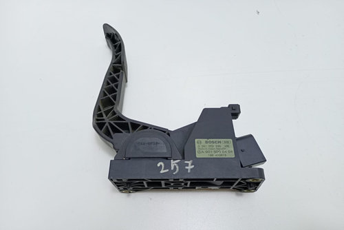 Pedala acceleratie A9013000404 Mercedes-Benz Vito W638 [1996 - 2003]