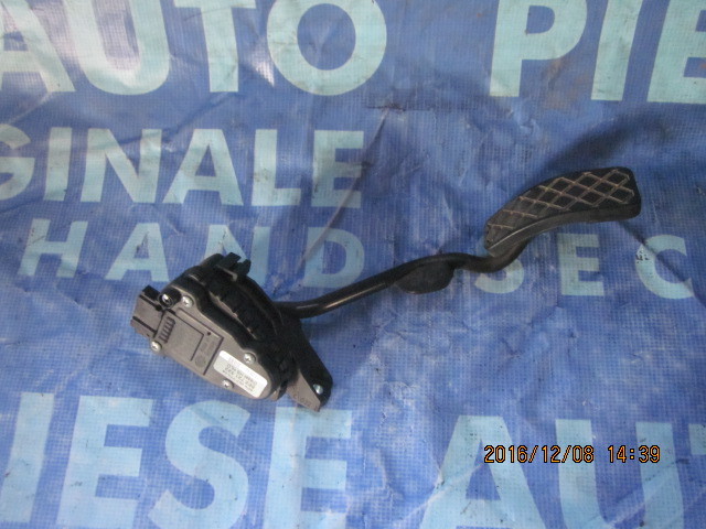 Pedala acceleratie Audi A4 2.5d ;8E2721523 (volan dreapta)