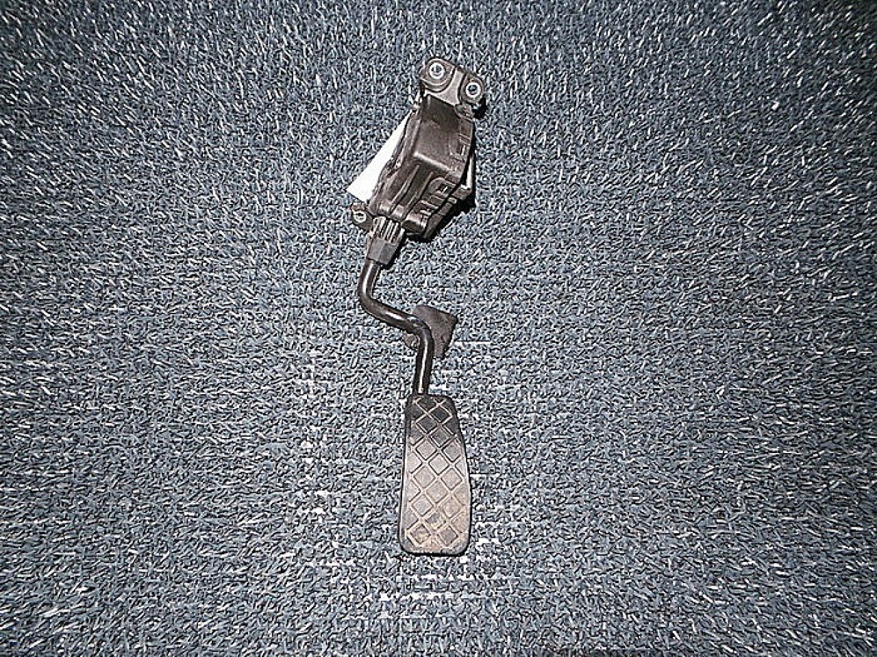 PEDALA ACCELERATIE AUDI A6 3.0 TDI - (2004 2009)