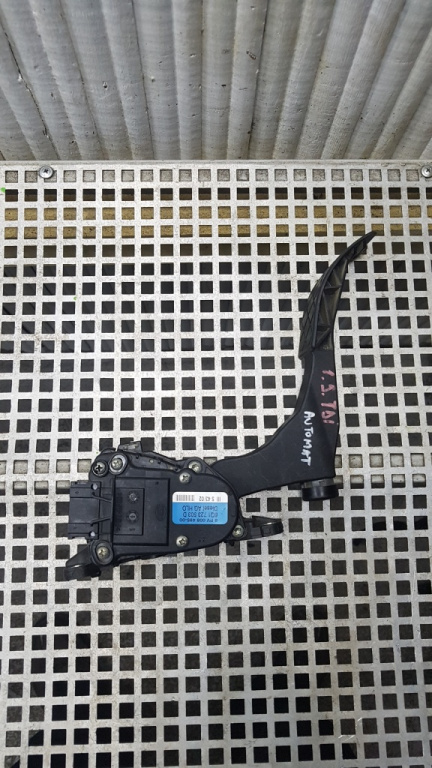 Pedala acceleratie automata Volkswagen Golf 4 1.9 TDI ATD 2002 OEM 6Q1723503D