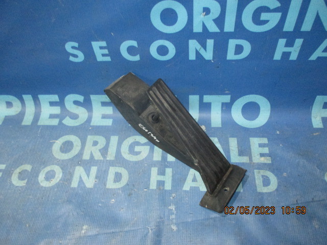 Pedala acceleratie BMW E60 525xi;  6766930