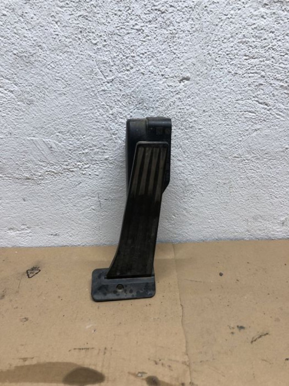 Pedala acceleratie Bmw E87 118d M hatchback 2008 (6786589)