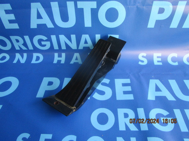 Pedala acceleratie BMW E90 318d M47D20; 6772646
