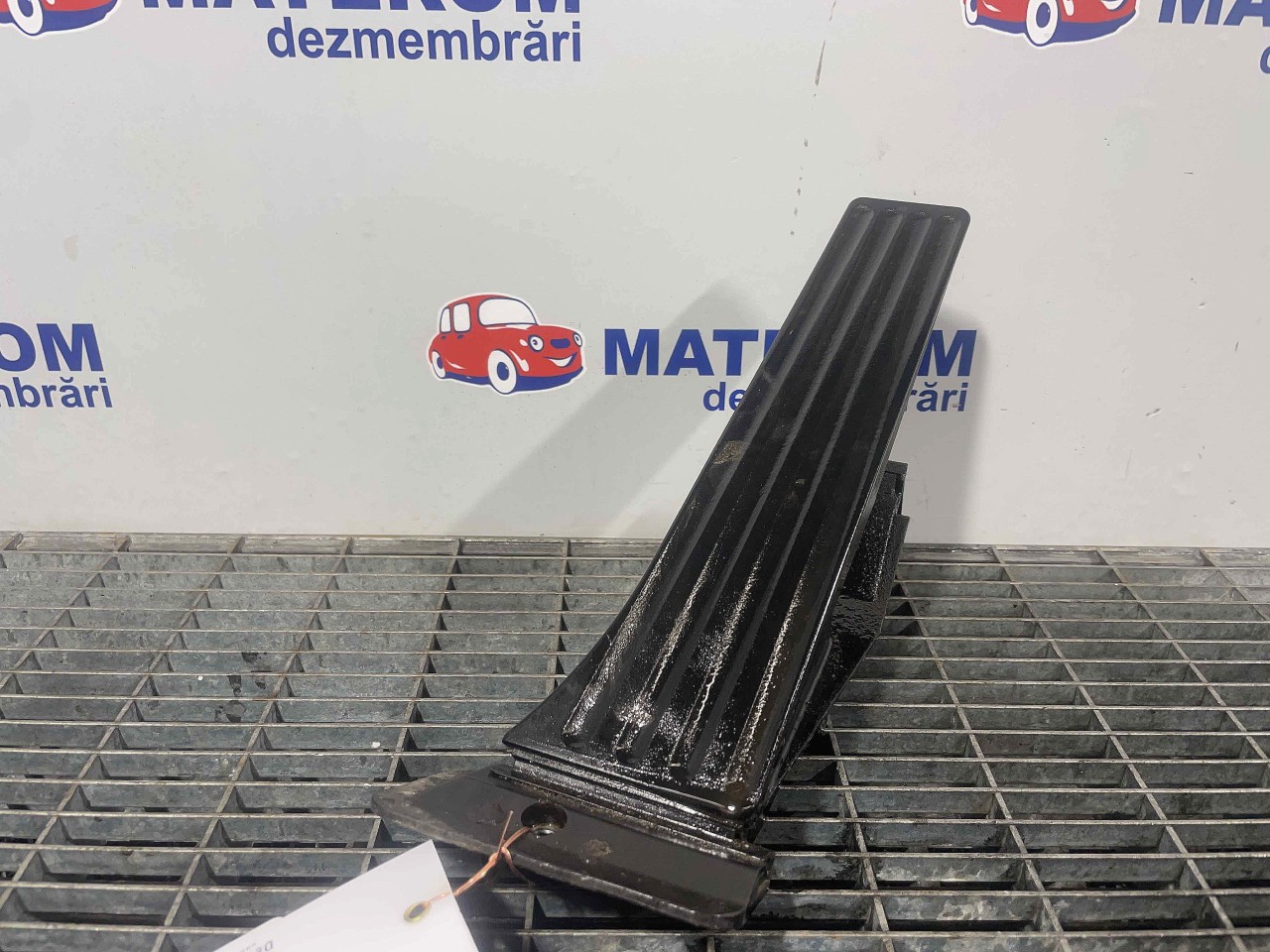 PEDALA ACCELERATIE BMW SERIA 3 E 90 SERIA 3 E 90 2.0 D - (2007 2012)