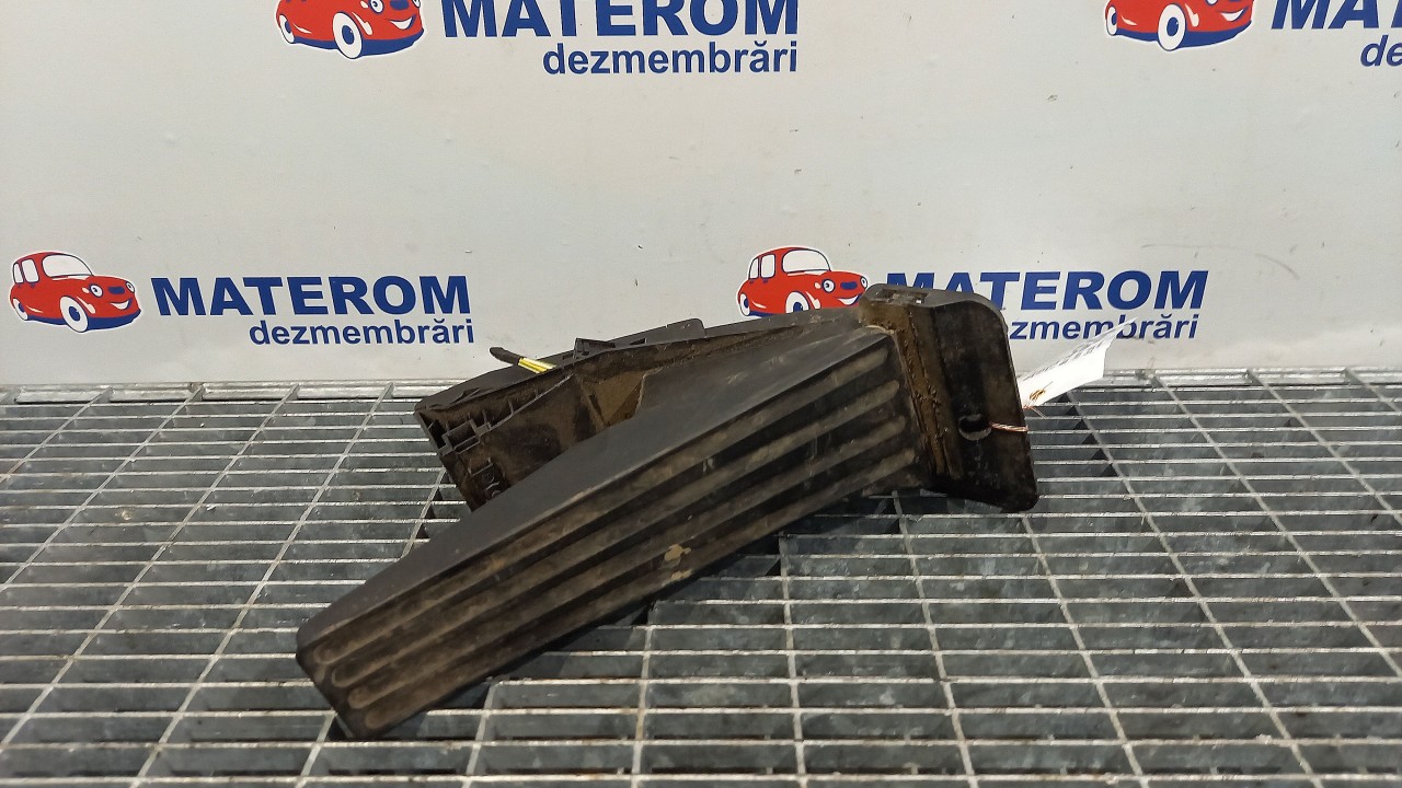 PEDALA ACCELERATIE BMW SERIA 5 F 11 SERIA 5 F 11 3.0 D - (2010 2014)