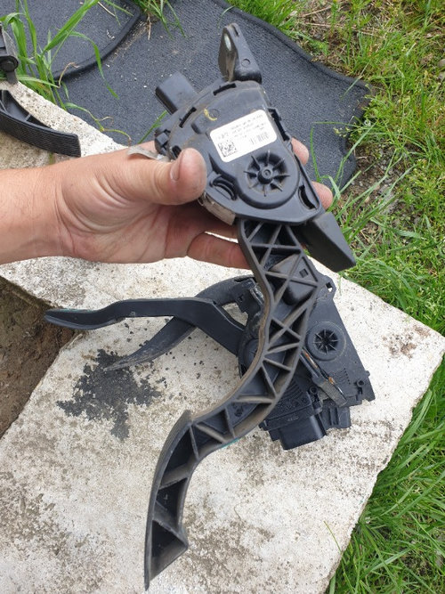 Pedala Acceleratie BV61-9F836-AB ford focus 3 1.6
