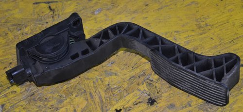 Pedala acceleratie Citroen Xsara 2003 / 9643473180