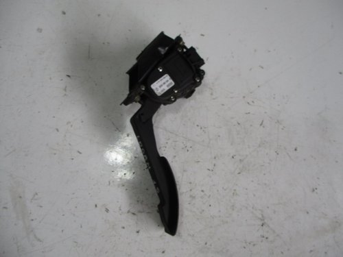 PEDALA ACCELERATIE COD 8200423059 DACIA LOGAN 1.5 DCI FAB. 2004 - 2012 ⭐⭐⭐⭐⭐
