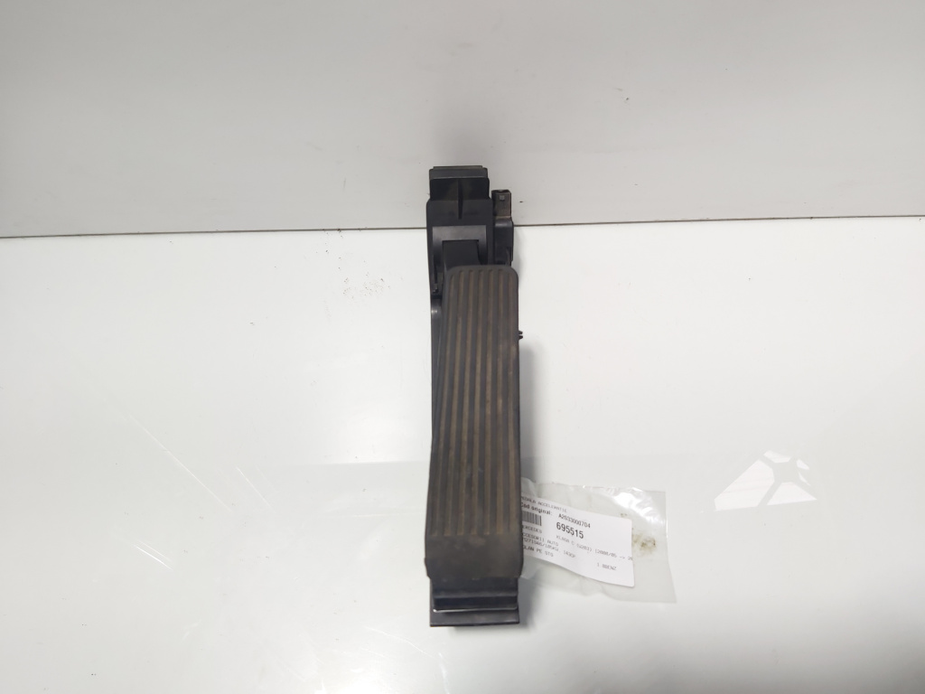 Pedala acceleratie, cod A2033000704, Mercedes Clasa C (W203) vol pe stanga (id:695515)