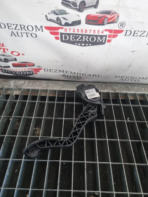 Pedala acceleratie cu senzor Peugeot 307 CC cod piesa : 9671433680