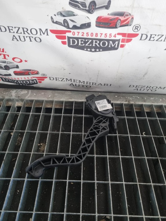 Pedala acceleratie cu senzor Peugeot 307 Van cod piesa : 9671433680