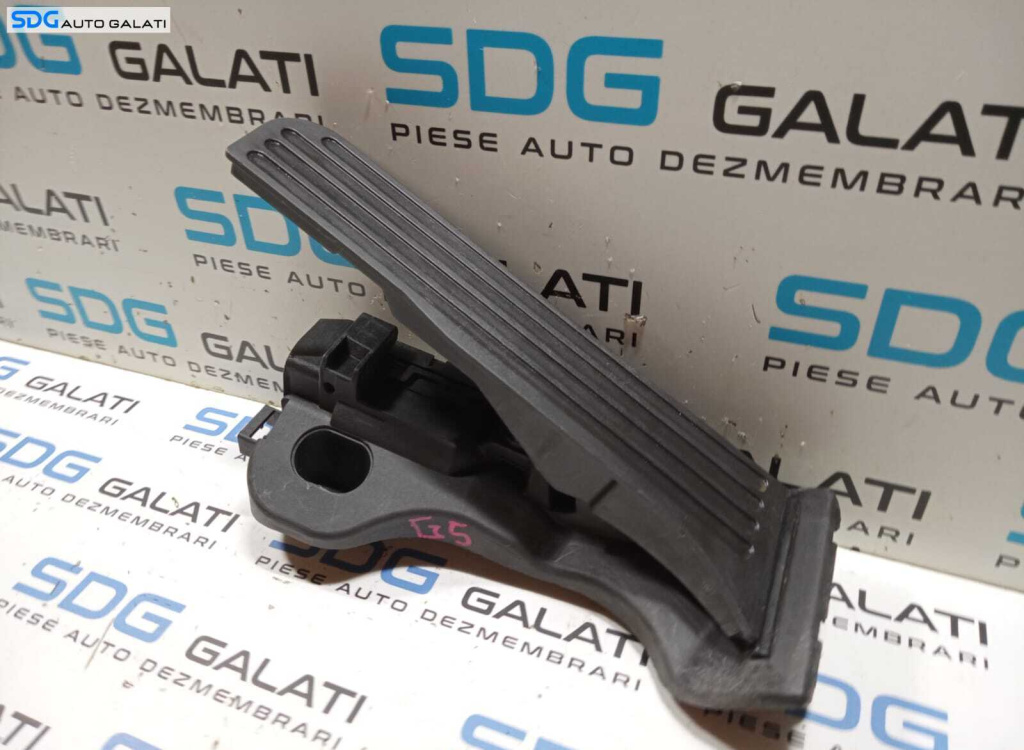 Pedala Acceleratie Cutie Manuala Volkswagen Passat B6 2005 - 2010 Cod 1K1721503P [M5311]