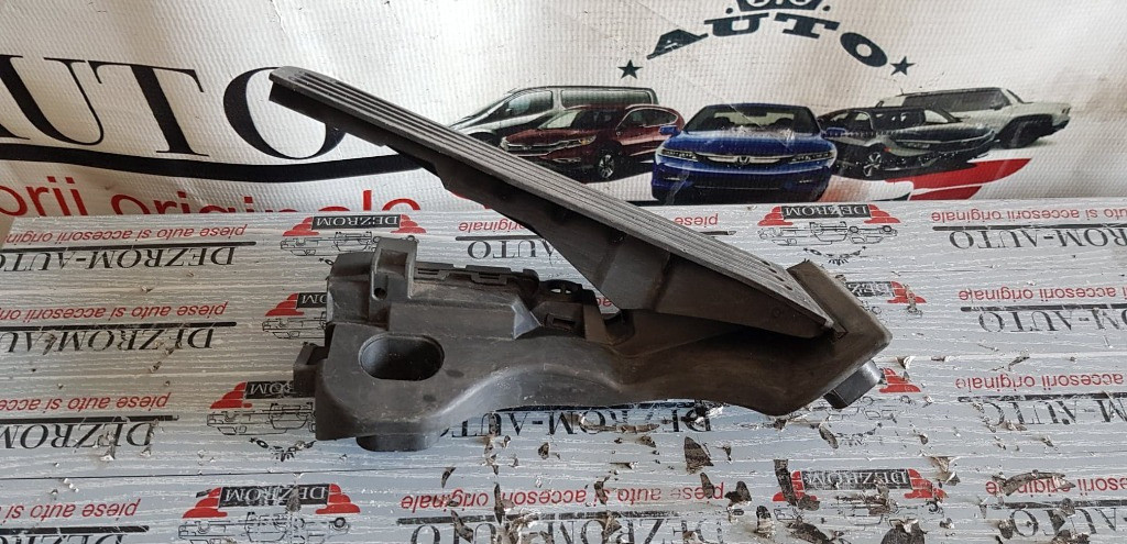 Pedala acceleratie ( cutie viteze manuala ) VW Eos cod piesa : 1K1721503L