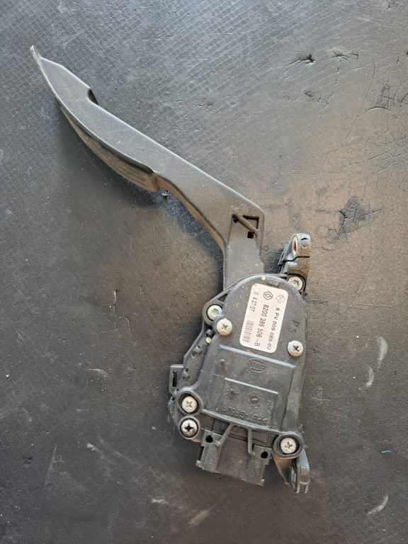 Pedala acceleratie Dacia Logan - COD 8200386506