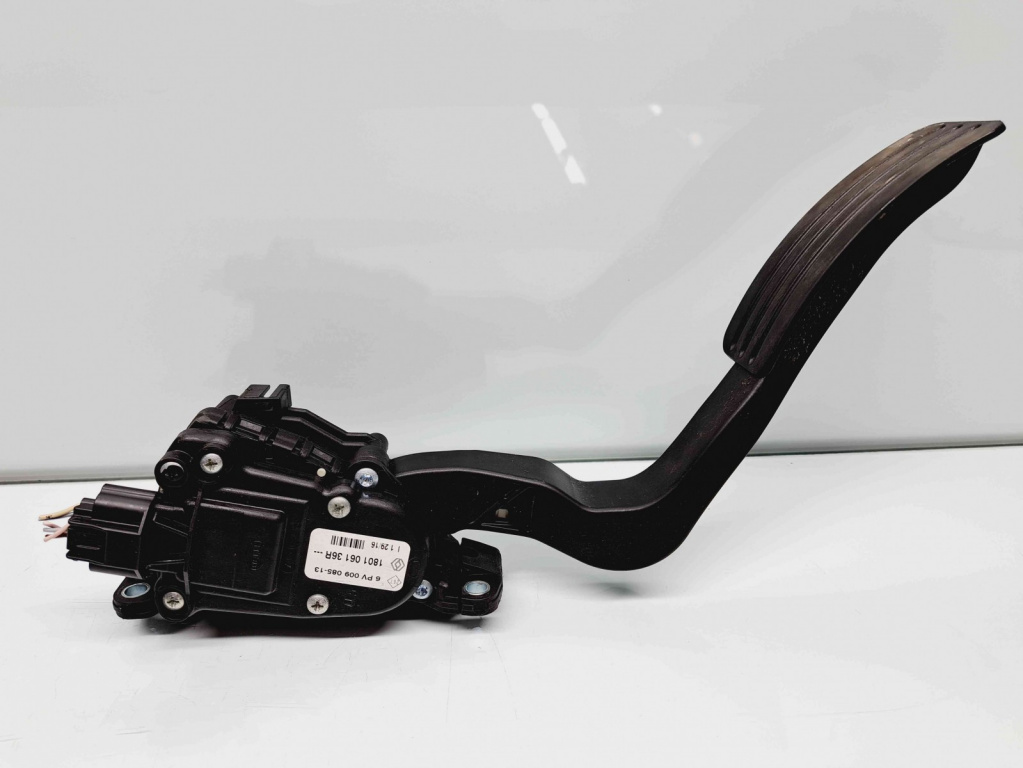 Pedala acceleratie Dacia Sandero 2 Hatchback [Fabr 2012-2022] 180106136R