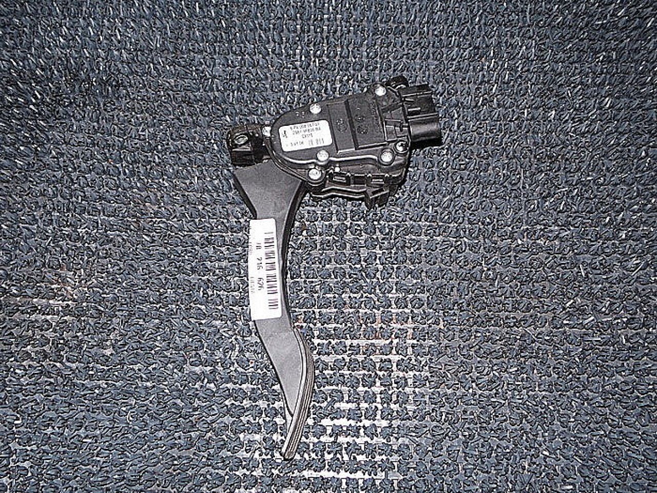 PEDALA ACCELERATIE FORD FIESTA 1.4 TDCI 