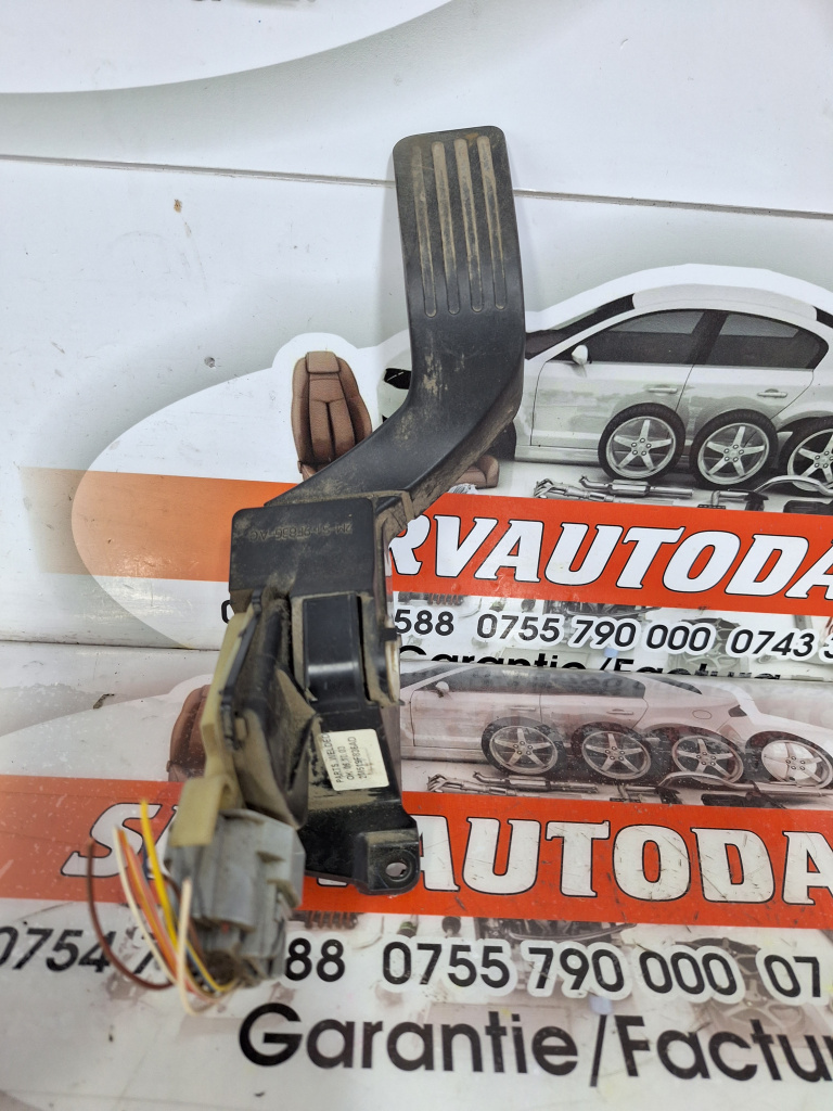 Pedala acceleratie Ford Focus (1998-2004) [DAW, DBW] 1.8 Motorina 2002, 2M519F836AD