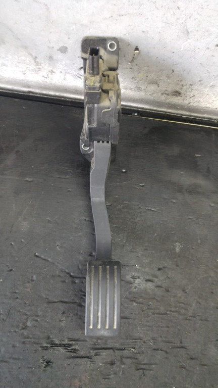 Pedala acceleratie ford kuga 2 dm2 2.0 tdci 6pv010368-84