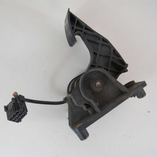 PEDALA acceleratie MERCEDES-BENZ ACTROS A9413000104,