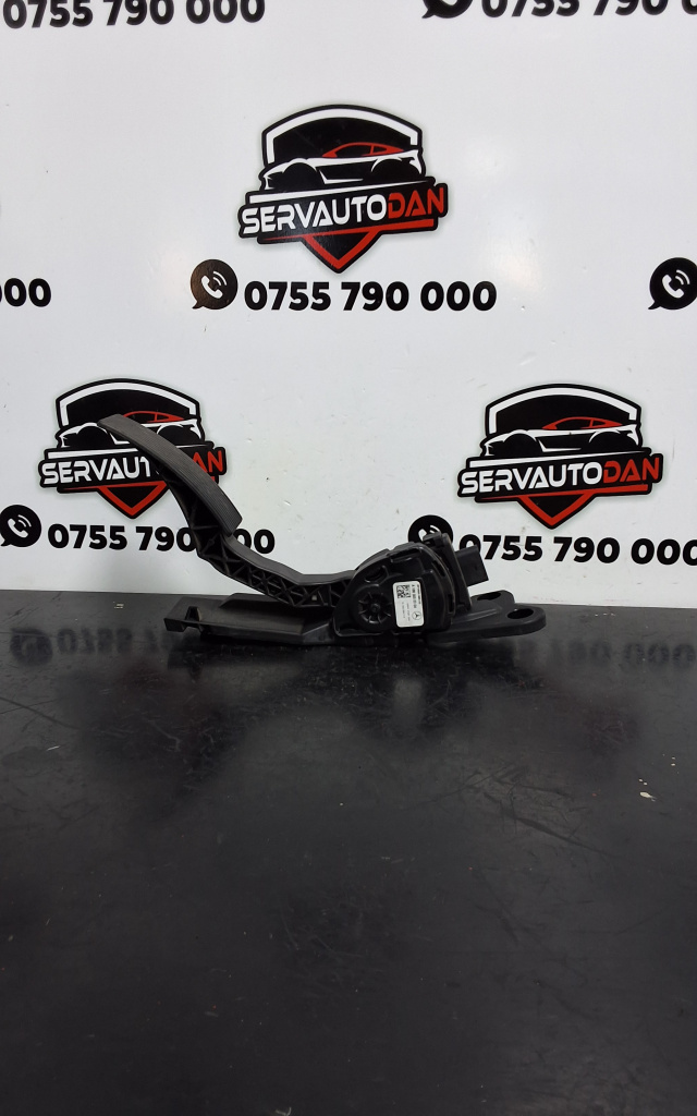 Pedala acceleratie Mercedes-Benz GL (2013-2019) [x166] 3.0 Motorina 2013, A1663000004 / VOLAN STANGA