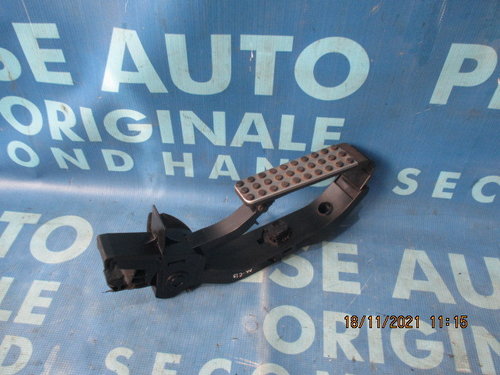 Pedala acceleratie Mercedes C220 CL203; A2033000204