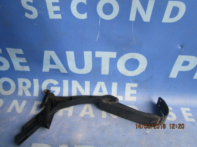 Pedala acceleratie Mercedes E220 W210 ; 1293010001
