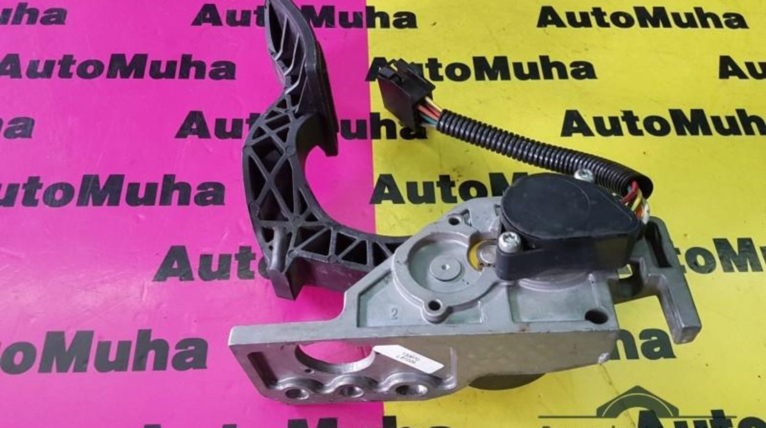 Pedala acceleratie Mitsubishi Pajero (1982-1990) 21116880