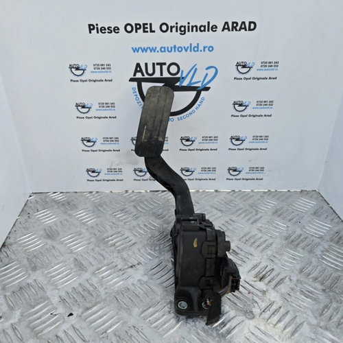 Pedala acceleratie Nissan NV400 2011-> 8200672371C