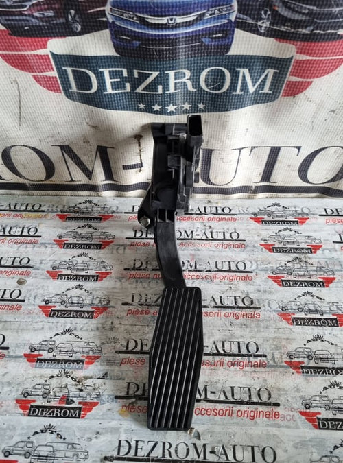 Pedala acceleratie Opel Astra J 1.7 CDTI 131cp cod piesa : 13252702
