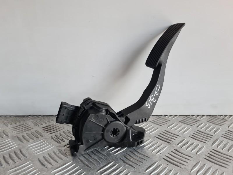 Pedala acceleratie Opel Astra J GTC 2012-2018 1.7 cdti; 2.0 cdti ; 1.3 cdti; 1.4 i; 1.6 i; 1.8 i 13252704 EC