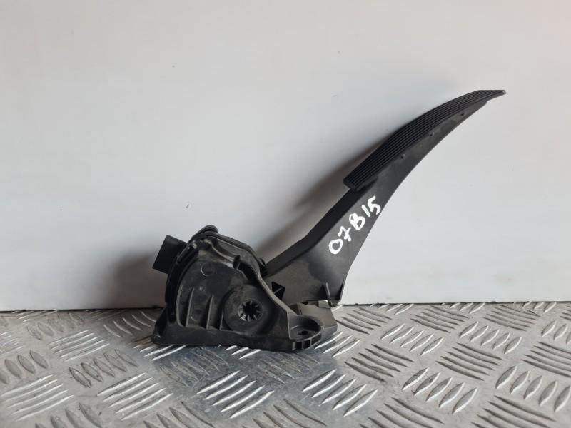 Pedala acceleratie Opel Astra K 2015-2019 13373776