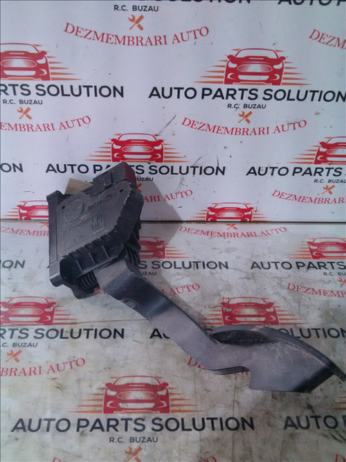 Pedala acceleratie OPEL CORSA D 1.3D an fabr. 2009